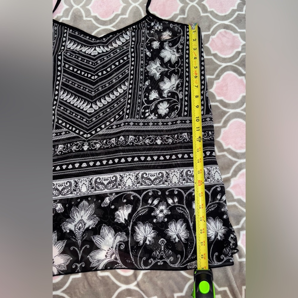 Maurices Black and White Paisley Boho Tribal Print Halter Top Cami Size 2X - Picture 6 of 7